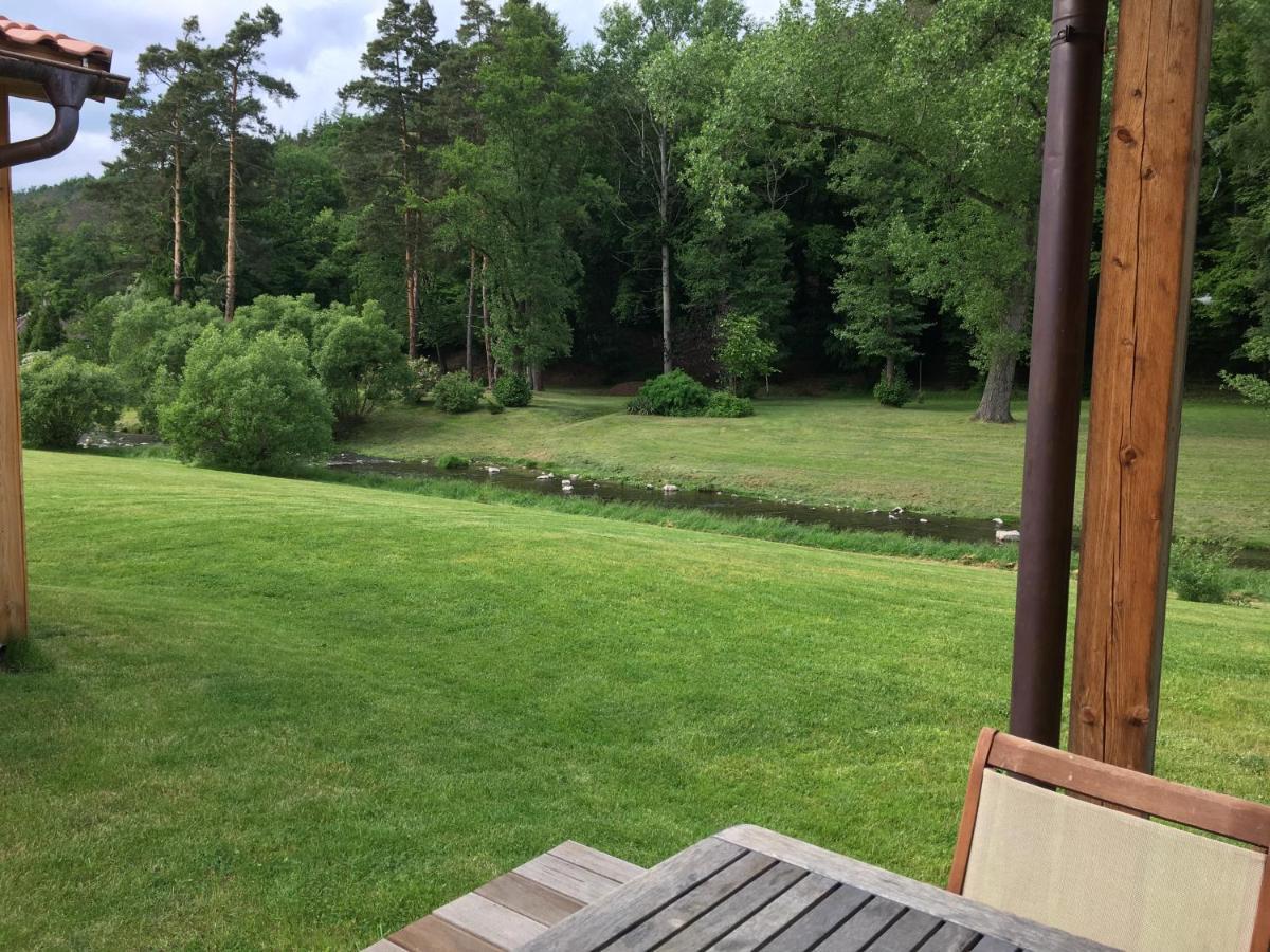 River Wellness Jince Luaran gambar